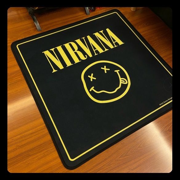 คุณภาพดี-nirvana-nirvana-band-พรมร็อค-ซ้อมบาร์-สตูดิโอ-กันลื่น-ที่นั่ง-ห้องนั่งเล่น-โต๊ะกาแฟ