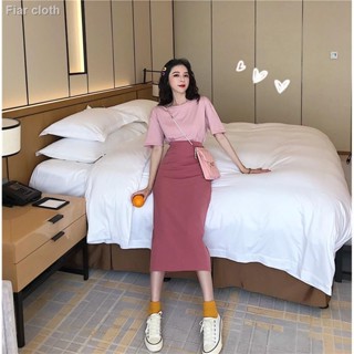 พร้อมส่ง✅ เสื้อยืดแขนสั้นนักเรียนหญิงสไตล์เกาหลี + กระโปรงเอวสูงกระเป๋าทุกคู่กระโปรงสะโพกสไตล์วิทยาลัยสาวหวานและสดชื่น