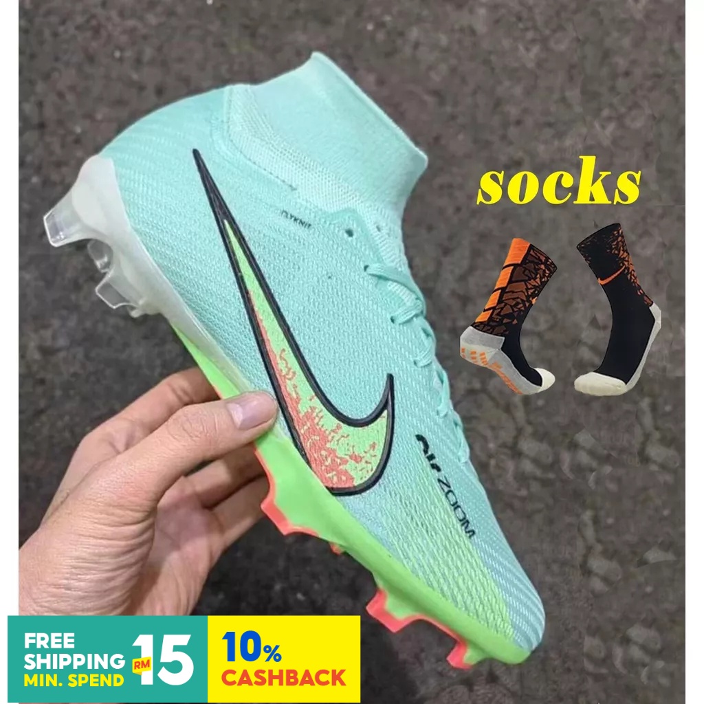 kasut bola superfly