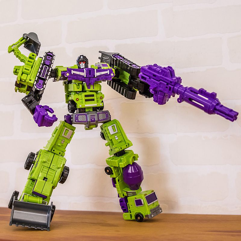 yuexing-6-in-1-cool-devastator-transformation-toys-boy-robot-ko-action-figure-model-outdoor-kids-adult-engineering-vehic