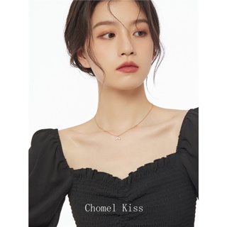 💞ขายใหญ่💞สิงคโปร์ Chomel Kiss สร้อยคอผู้หญิงโซ่กระดูกไหปลาร้าโซ่สเวตเตอร์ Fishtail Light Luxury Niche Design Sense Adv