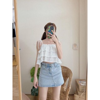 🍒สอบถามก่อนชำระเงิน | Khunขนมชั้นผูกไหล่ เสื้อสายเดี่ยวเกาะอกผูกไหล่ผ้าลูกไม้ลายดอกทรงขนมชั้นสีขาวน่ารักหวานๆ