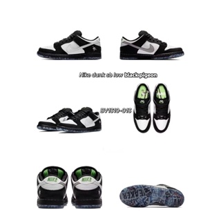 □รองเท้าผ้าใบ nike✌┋∏Staple Nike Dunk SB Low Pro OG QS Black Pigeon สีดำและสีขาว Panda คู่รองเท้าสเก็ตบอร์ดรองเท้าผ้าใบ
