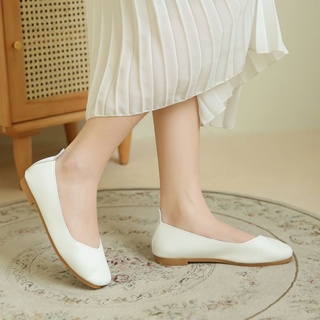 35-43⛱️รองเท้าผู้หญิงไซส์ใหญ่ รองเท้าลำลองผู้หญิง ป้องกันการลื่นและกันน้ำ รองเท้าทํางานผู้หญิง