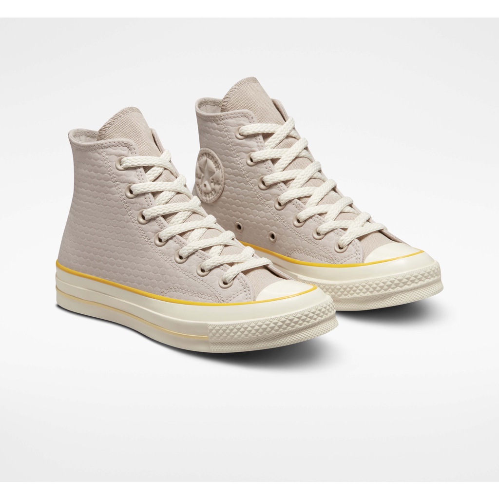 converse-รองเท้าผ้าใบ-รุ่น-chuck-70-dobby-hi-cream-a00878cf2cmxx-สีครีม-ผู้หญิง