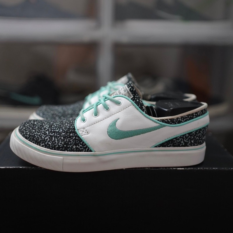 janoski id