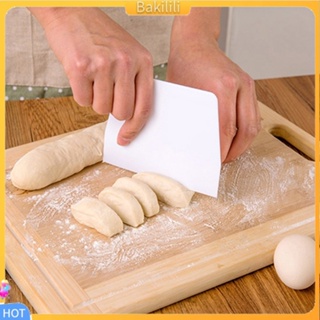 (Bakilili) Popular Pastry Dough Scraper Cutter Plastic Baking Cake Decorating Kitchen Tool