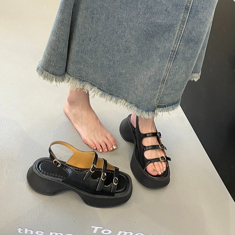 niche-design-roman-รองเท้าแตะผู้หญิงพื้นหนา-all-match-ฤดูร้อนใหม่-2023-พร้อมรองเท้าแตะสายรัดหัวเข็มขัดนางฟ้า