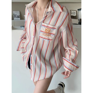 พร้อมส่ง✨สไตล์แฟชั่นสไตล์เกาหลีเรโทรลายโปโลคอปกแขนยาวกันแดดเสื้อเชิ้ตทรงหลวมลำลองบางปักด้านบน