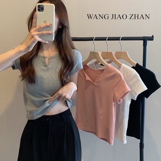 WANG JIAO ZHAN เสื้อยืดคอวีแขนสั้นสีทึบแฟชั่นผู้หญิง，เสื้อยืดตัวสั้น