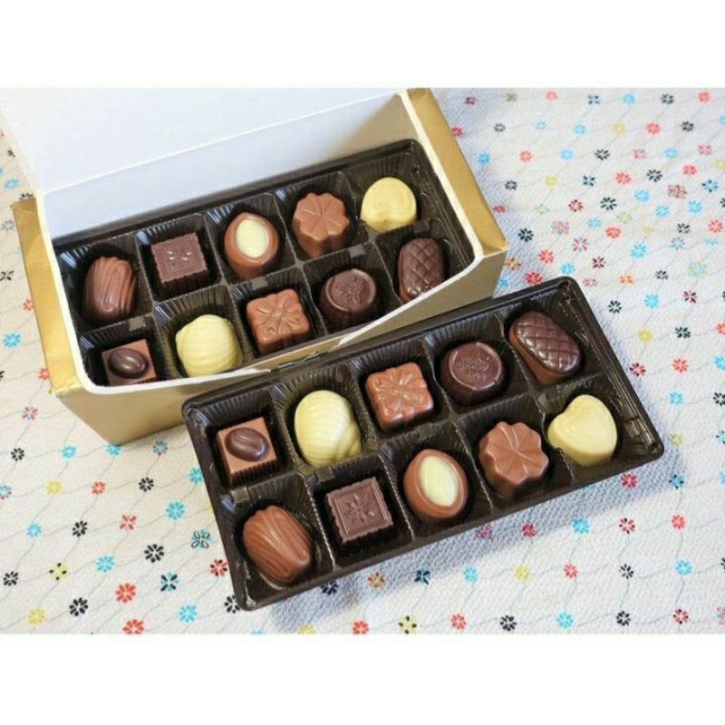 free-chilled-shipping-hamlet-assortment-chocolate-125g