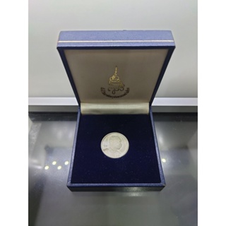 เหรียญเงินพระรูป รัชกาลที่5 หลัง จปร ที่ระลึก 50 ปี วิทยาลัยครูจันทรเกษม พ.ศ.2533 ขนาด 2.2 เซ็น พร้อมกล่องเดิม