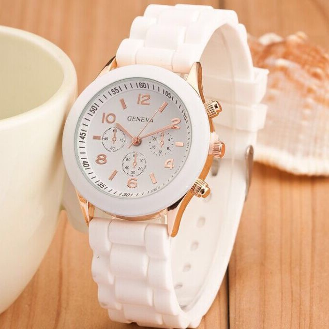 นาฬิกาแฟชั่นเกาหลีควอตซ์สไตล์เรียบง่ายนาฬิกาผู้หญิงอะนาล็อก