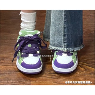 [พร้อมส่ง] Buzz Lightyear รองเท้ากีฬา รองเท้าสเก็ตบอร์ด สีตัดกัน สไตล์เรโทร สําหรับผู้ชาย และผู้หญิง