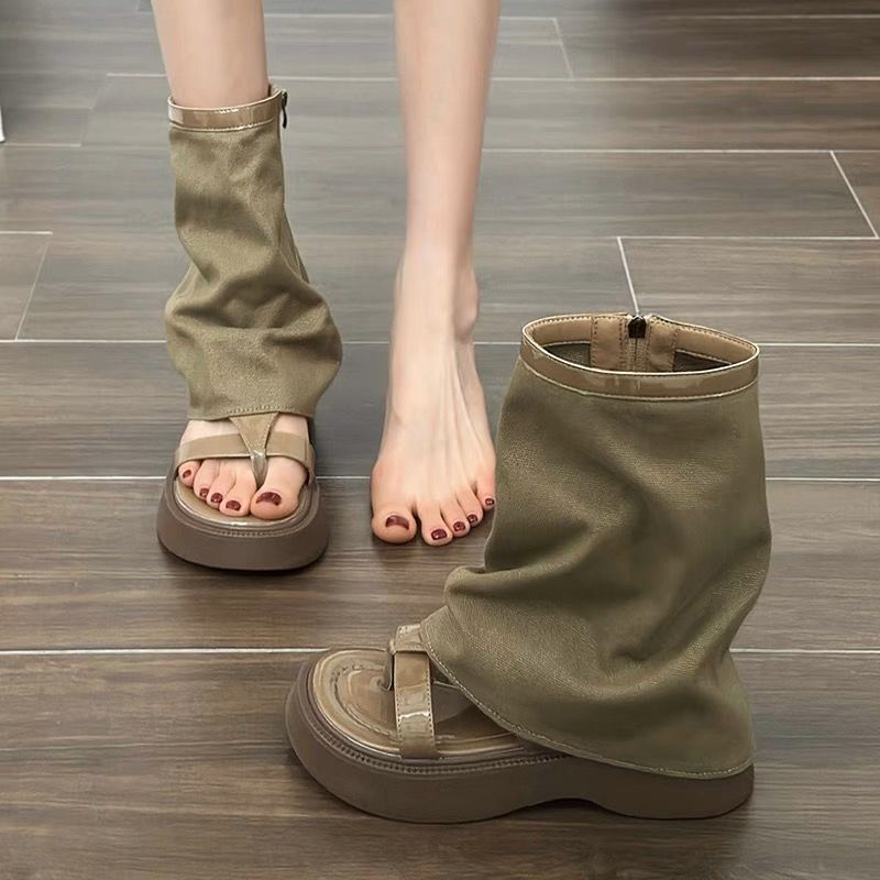 สุทธิสีแดงออกแบบเฉพาะหนารองเท้าแตะโรมันผู้หญิง-2023-ฤดูร้อนใหม่พื้นผิวตาข่ายระบายอากาศกางเกงคลิปนิ้วเท้ารองเท้าบูท