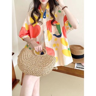 พร้อมส่ง💗เสื้อเชิ้ตแฟชั่นเกาหลีสีใหม่ทาสีกราฟฟิตีพิมพ์วิทยาลัยลมลำลองหลวมแขนสั้นเสื้อเชิ้ต