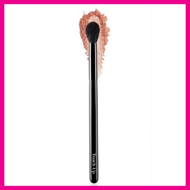 touch-up-tapered-blending-brush-no-220