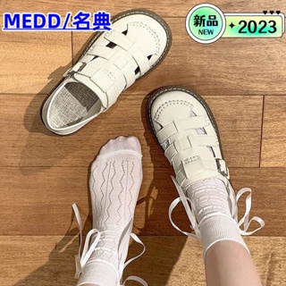 ✟☄MEDD รองเท้าแตะ Baotou แบบกลวงสวมสองชิ้นของผู้หญิงปี 2023 วรรณกรรมและศิลปะใหม่รูก้นหนารองเท้าแตะโรมันครึ่งตัวสำหรับสวม