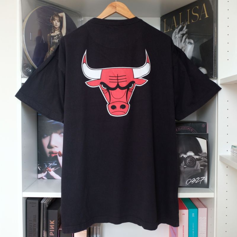 Mitchell & Ness Men's NBA Team Inspired Long Sleeve Bucks