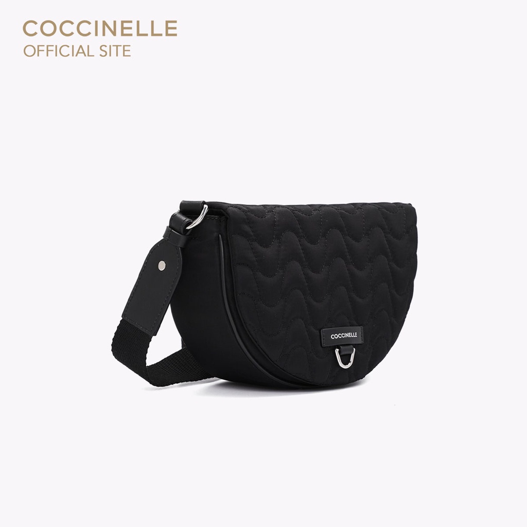 coccinelle-กระเป๋าสะพายผู้หญิง-รุ่น-blaire-nylon-matelasse-crossbody-bag-150101-สี-noir