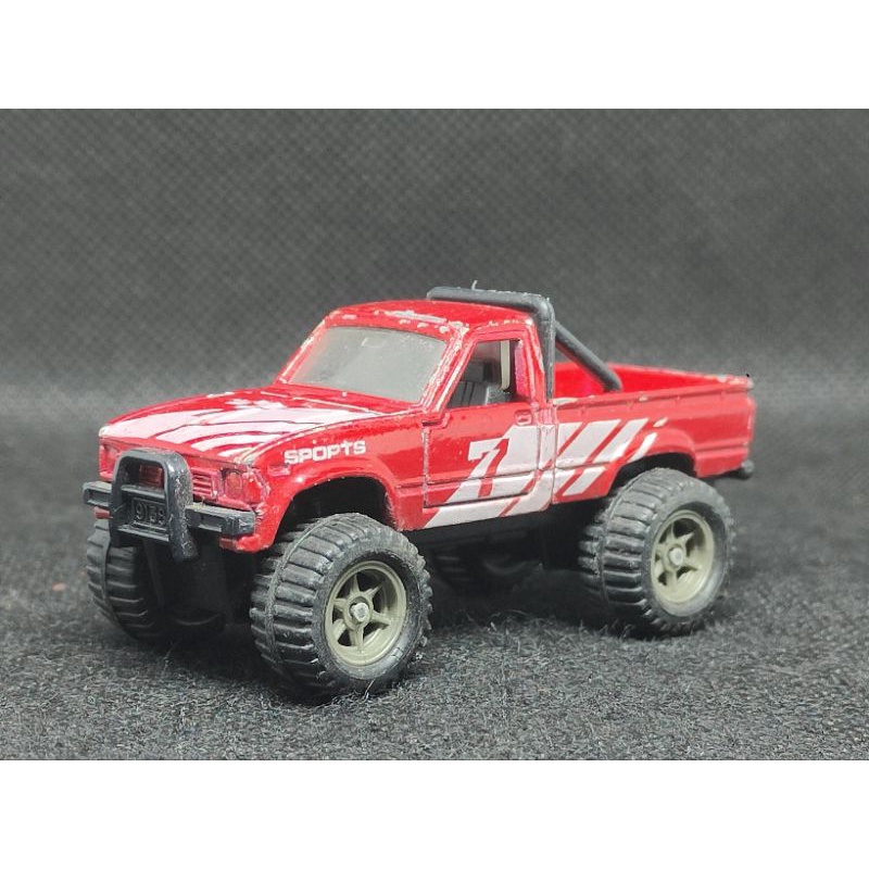 tomica-toyota-hilux4wd-made-in-japan