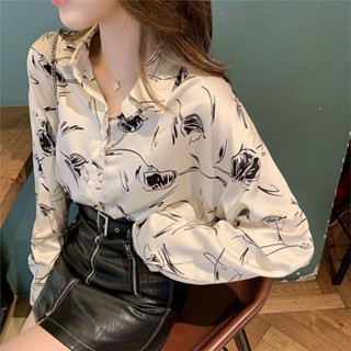 พร้อมส่ง✨เสื้อเชิ้ตโปโลแขนยาวพิมพ์ลายดอกสีขาวน่ารัก สไตล์เกาหลี เสื้อเชิ้ตตัวยาวปานกลางแบบใหม่สวมใส่สบาย