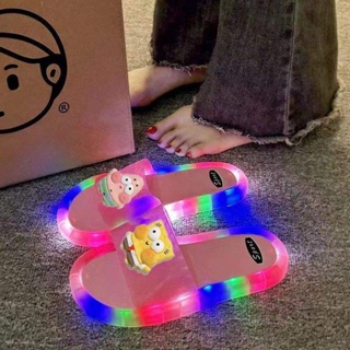 ❁SpongeBob SquarePants รองเท้าแตะเรืองแสงของขวัญวันเกิดตลกสำหรับเด็กผู้หญิงเพื่อส่งแฟนและเพื่อนของเล่นประติมากรรมทรายที่