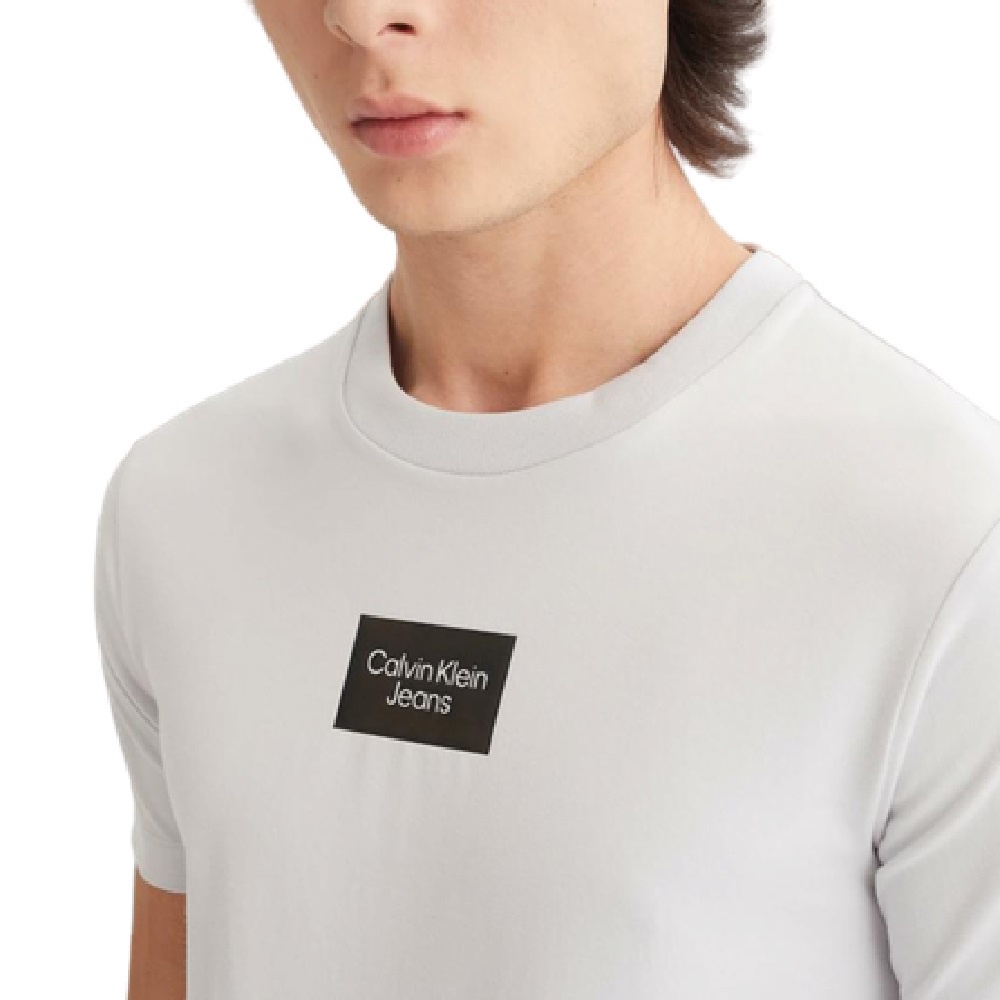 calvin-klein-เสื้อยืดผู้ชาย-ทรง-slim-รุ่น-j322756-psx-สีเทา