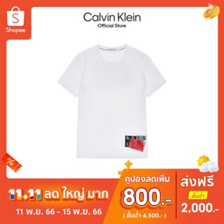 CALVIN KLEIN เสื้อยืดผู้ชาย ทรง Relaxed  รุ่น J323048 YAF - สีขาว