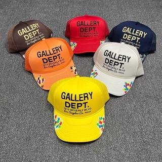 Gallery Dept. หมวกเบสบอล พิมพ์ลายตัวอักษรกราฟฟิติ และปีกกว้าง สไตล์อเมริกัน สําหรับผู้ชาย และผู้หญิง