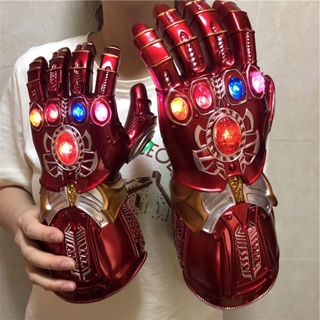 ☃℡Avengers Iron Man ถุงมือ Movable Gem เรืองแสงของเล่นเด็ก Thanos ถุงมือ Retro สไตล์ Props