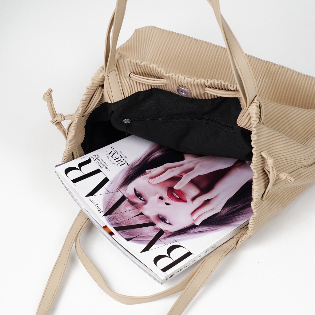 etc-กระเป๋าผู้หญิง-กระเป๋าแฟชั่น-ทรงขนมจีบ-อัดพลีท-รุ่น-8708