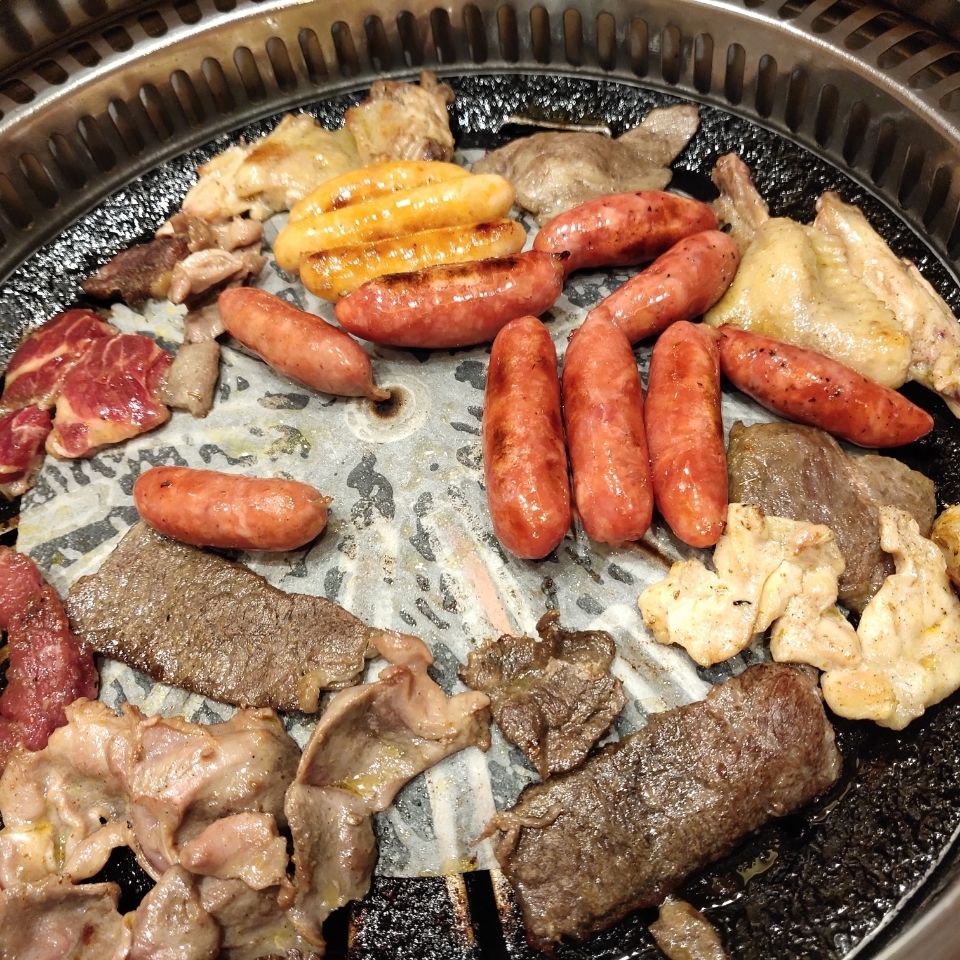 ส่วนลดใหญ่-220g-ร้านบาร์บีคิวเกาหลี-ไส้กรอกเชิงพาณิชย์-ไส้กรอกตากแห้งเกาหลี-ไส้กรอกรส-ไส้กรอกย่างเกาหลี-ไส้กรอกเล็ก