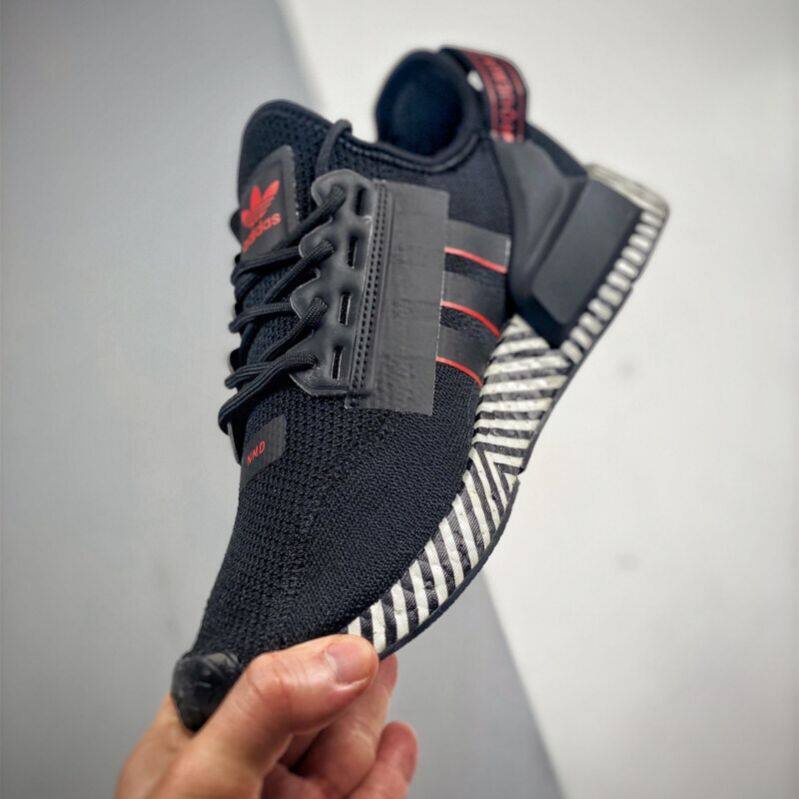 AUTHORIZED STORE ADIDAS ORIGINALS NMD_R1 V2 RUNNING SHOES FY2104