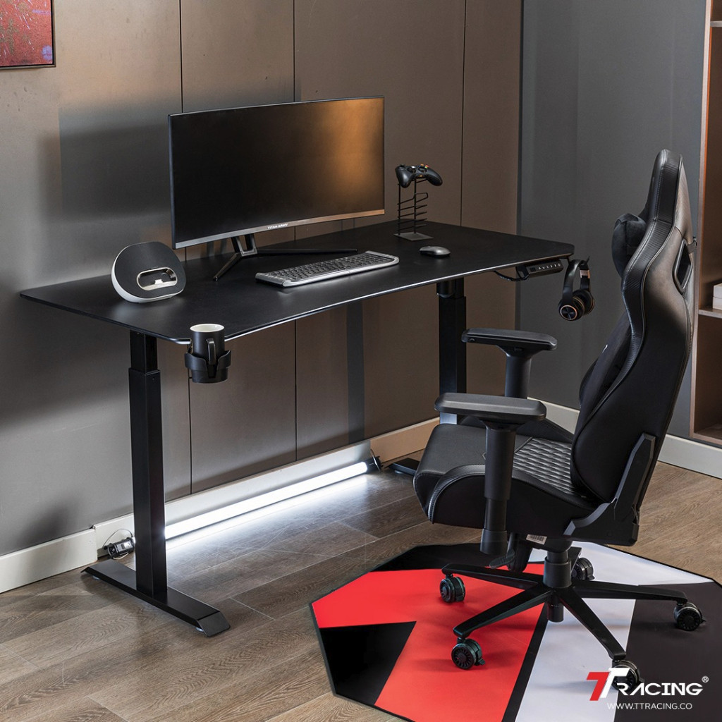 TTRacing Titus Smart Desk โต๊ะทํางานปรับระดับไฟฟ้า โต๊ะไฟฟ้า สีขาว สีเมเปิ้ล สีน้ำตาลวอลนัท สีโทนอุ่น สีไม้  โต๊ะคอม ดีไซน์ล้ำ เพิ่มความสะดวก ปรับระดับความสูงได้ หน้าโต๊ะกว้าง ขอบไร้เหลี่ยม ทนทาน รับประกันคุณภาพ รองรับน้ำหนักได้ถึง 80 กก.