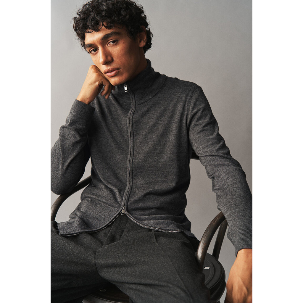 H&M Slim Fit Zip-through merino wool cardigan Slim Fit Zip-through ...