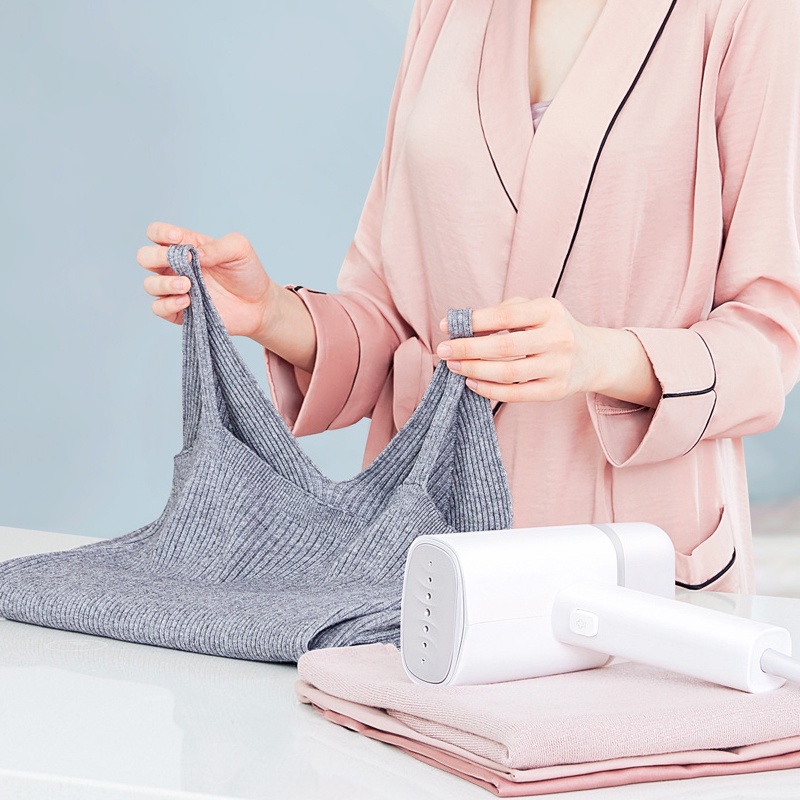 เกี่ยวกับ XIAOMI Youpin Lofans Handheld Steam Ironing GT-301W เตารีดไอน้ำแบบพกพา - รับประกัน 1 ปี