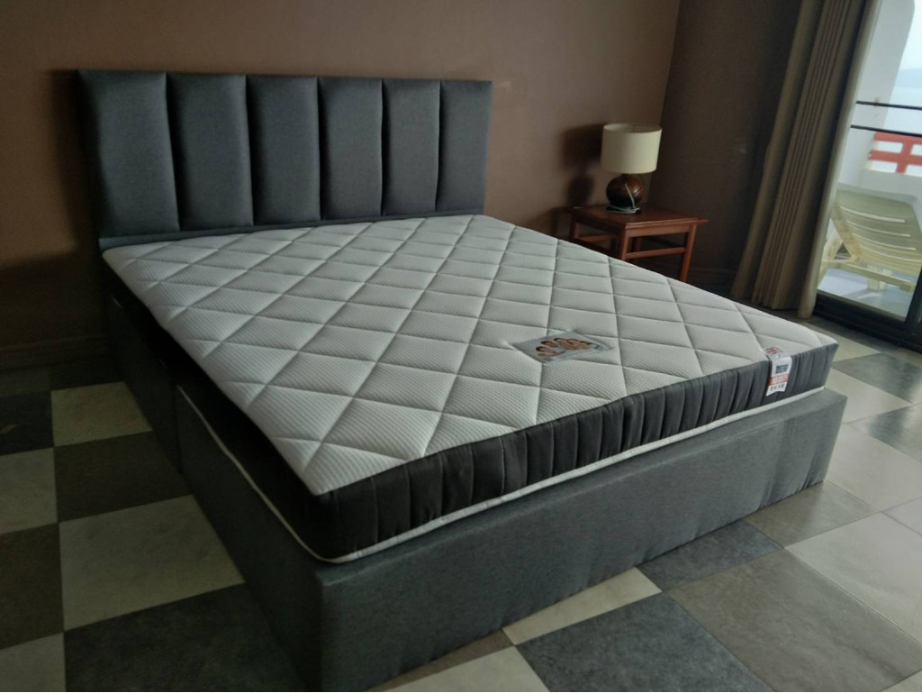 Solomon mattress รุ่น BERLIN ชุดที่นอนพร้อมเตียงดีไซน์หรู เลือกได้ทั้งที่นอนสปริงและยางพารา ขนาด 3.5, 5 และ 6 ฟุต