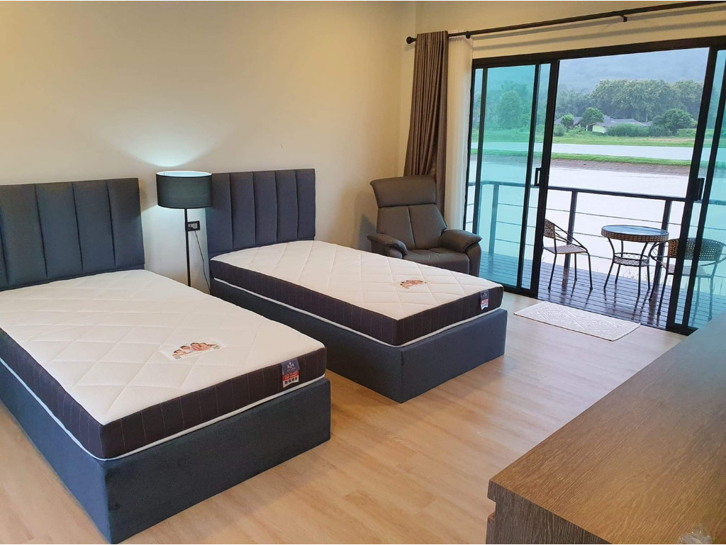 Solomon mattress รุ่น BERLIN ชุดที่นอนพร้อมเตียงดีไซน์หรู เลือกได้ทั้งที่นอนสปริงและยางพารา ขนาด 3.5, 5 และ 6 ฟุต
