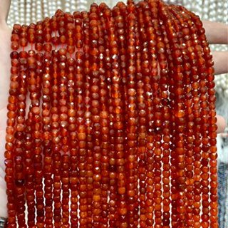 คาเนเลี่ยน Carnelian ทรงลูกบาศก์ เจียผิว ขนาดประมาณ 4*4 mm