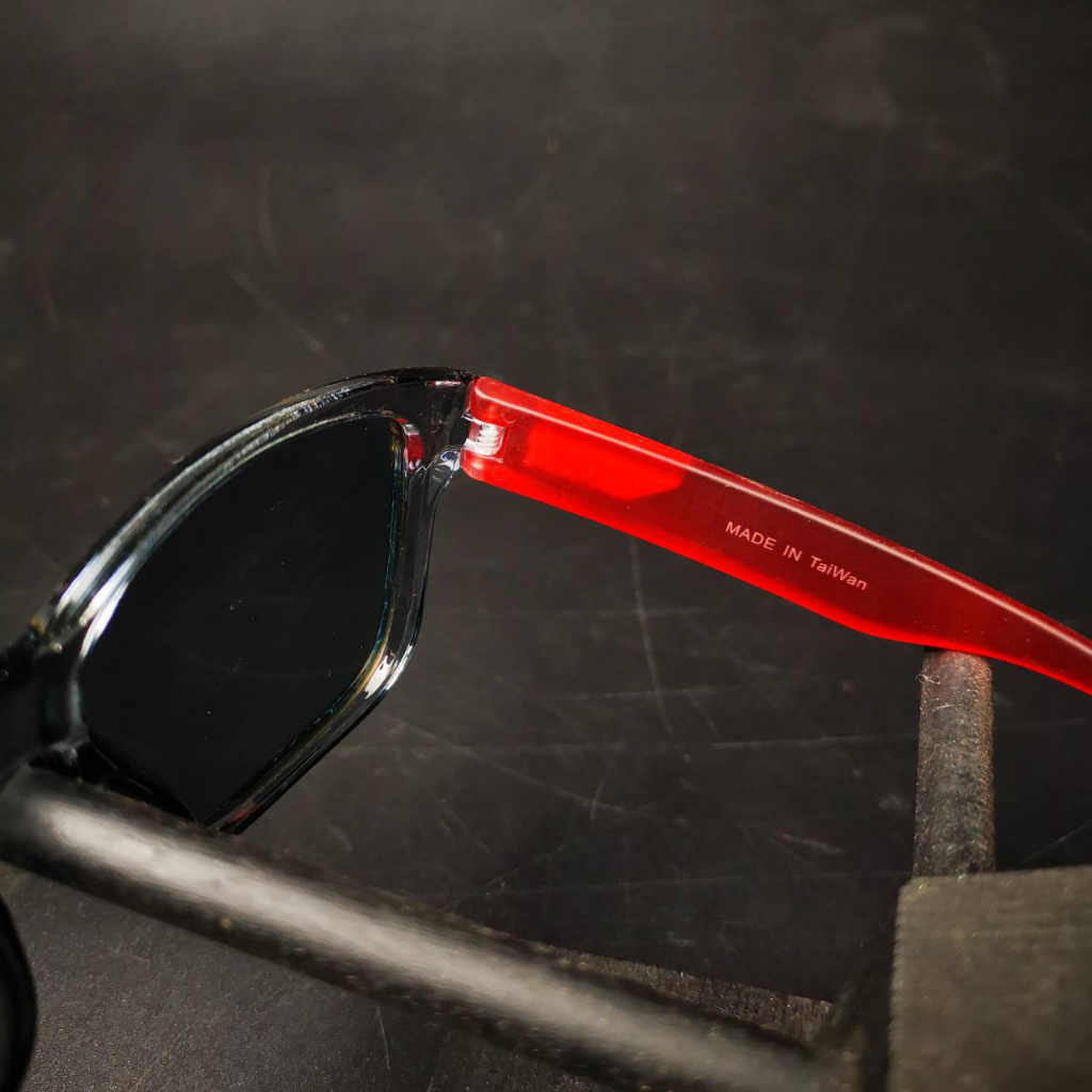 แว่นยิงปลา-แว่นกันแสง-แว่นตัดแสง-แว่นกลางคืน-แว่นตากันแดด-ขาสีใสแดง