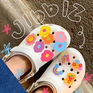 ภาพหน้าปกสินค้า✨preoder ส่ง12/04✨jibbiz flower amuse ตัวติดรองเท้า crocs ซึ่งคุณอาจชอบราคาและรีวิวของสินค้านี้