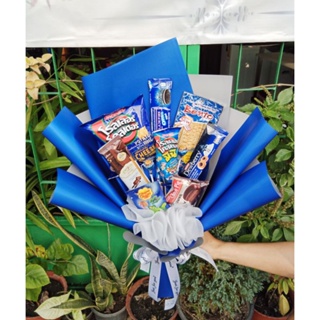 ช่อขนม 💙โทนสีน้ำเงิน💙 รีเควสขนมได้🍫🍬🍭