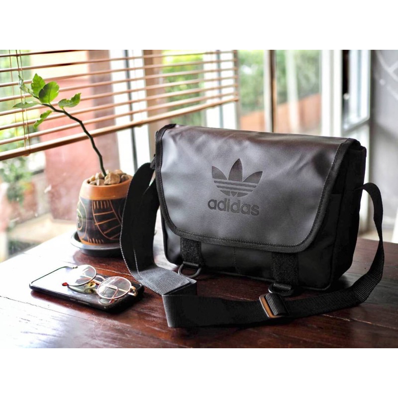 Adidas originals adicolor archive messenger Shopee Thailand