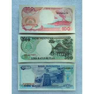 ธนบัตรของประเทศอินโดนีเซีย ปี1992 ยกชุด3ใบ UNC