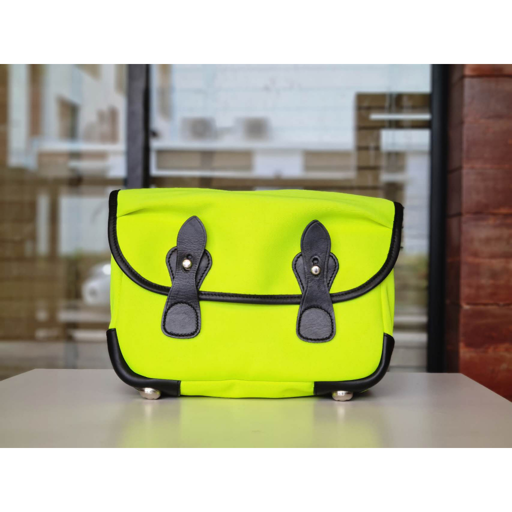 กระเป๋ากล้อง-billingham-มือสอง-รุ่น-l2-สี-neon-yellow