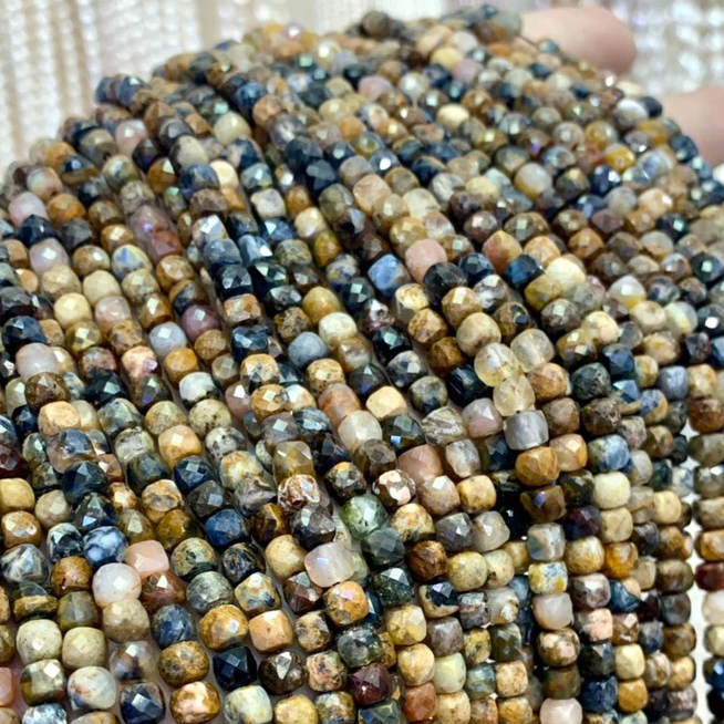 ปีเตอร์ไซต์-pietersite-หินปู่โสมเฝ้าทรัพย์-ทรงลูกบาศก์-เจียผิว-ขนาดประมาณ-4-4-mm