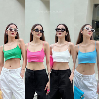 Crop top💘✨(290฿ฟรีส่ง) รุ่นใหม่ ใส่ต้อนรับซัมเมอร์แบบแซ่บๆ รุ่นนี้ดีไซน์แต่งติดเพชรด้านหน้า สายสปาเก็ตตี้ amuse move on