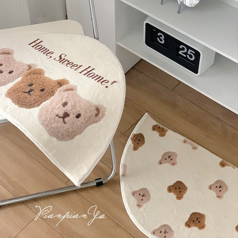 พร้อมส่ง-พรม-พรมลายหมี-bear-พรมน่ารัก-rug-พรมขนนุ่มนิ่ม-carpet-พรมครึ่งวงกลม-พรมปูพื้น-พรมเช็ดเท้า-พรมแต่งห้อง-มินิมอล