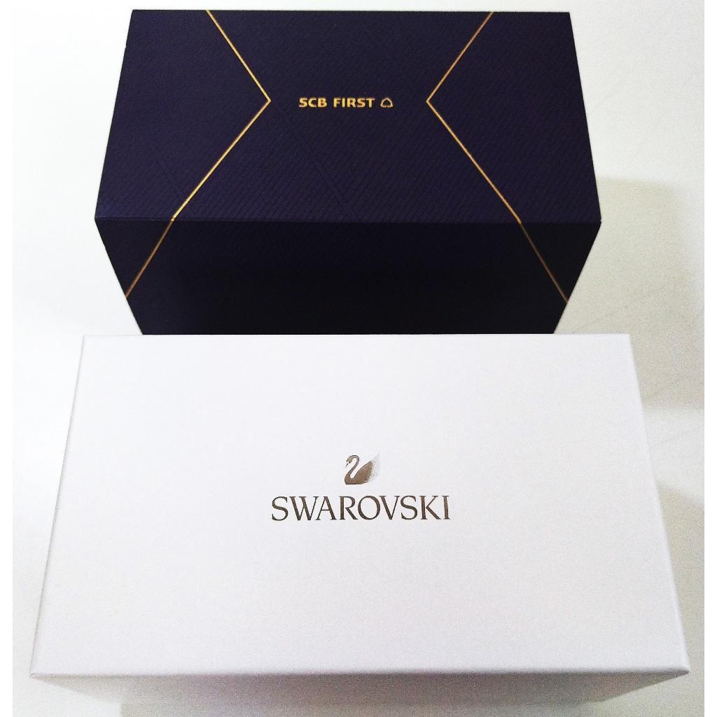 scb-first-swarovski-กล่องใส่เครื่องประดับ-นาฬิกา-ประดับคริสตัลแท้